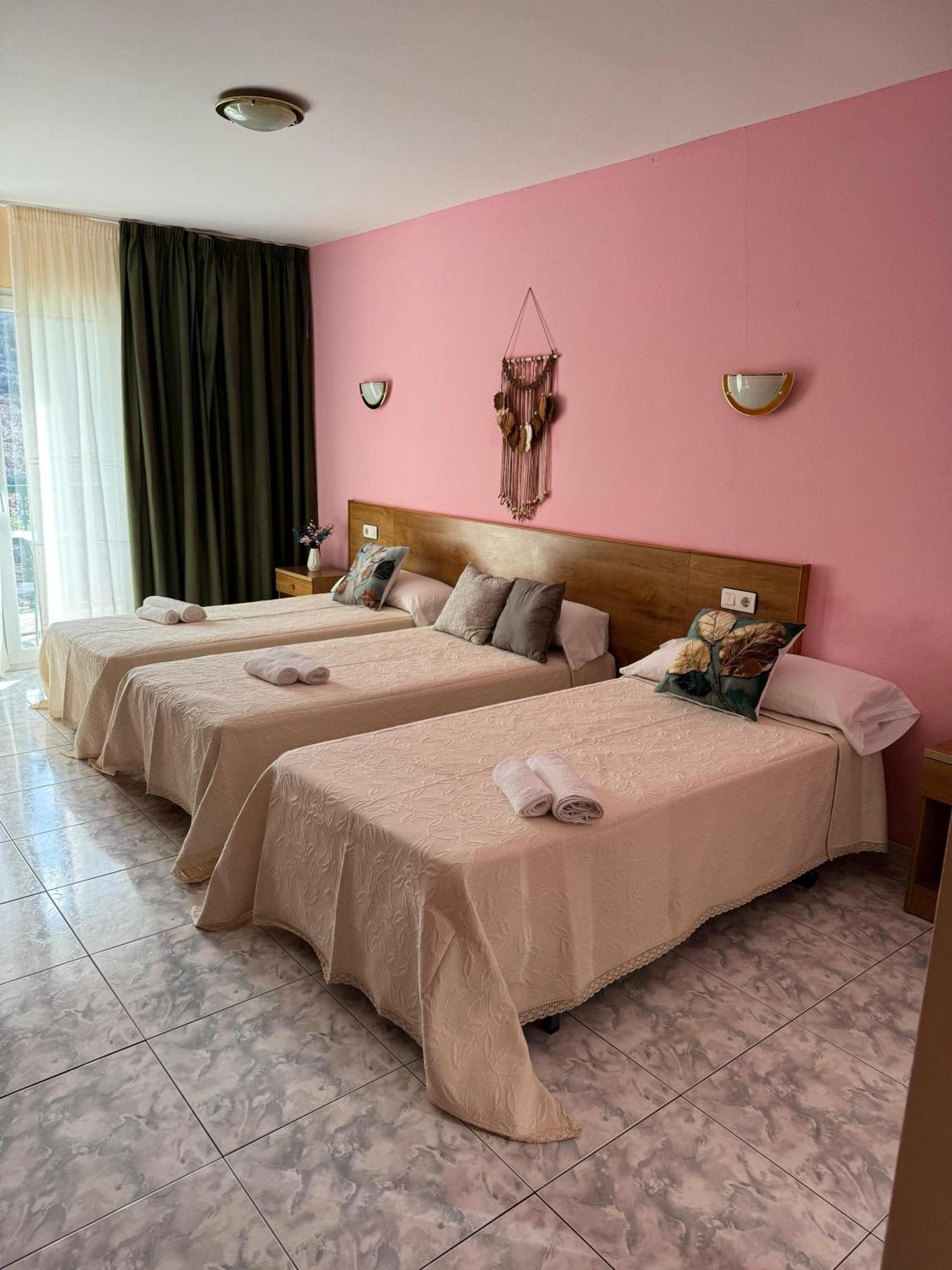 Hotel Campestre Chamuinas Понтеведра Номер фото